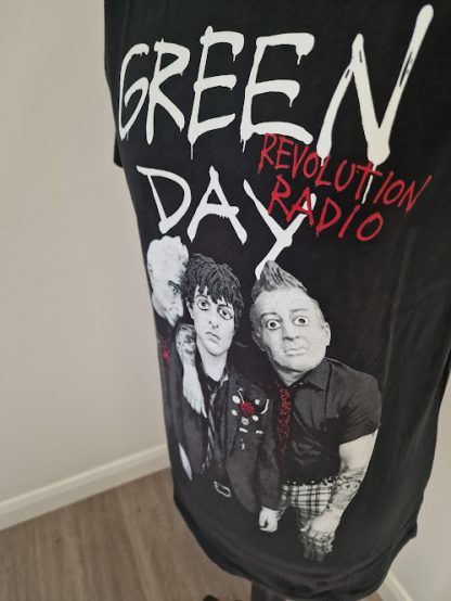 Green Day Adult Unisex T Shirt - Revolution Radio - Red Hot - Image 3